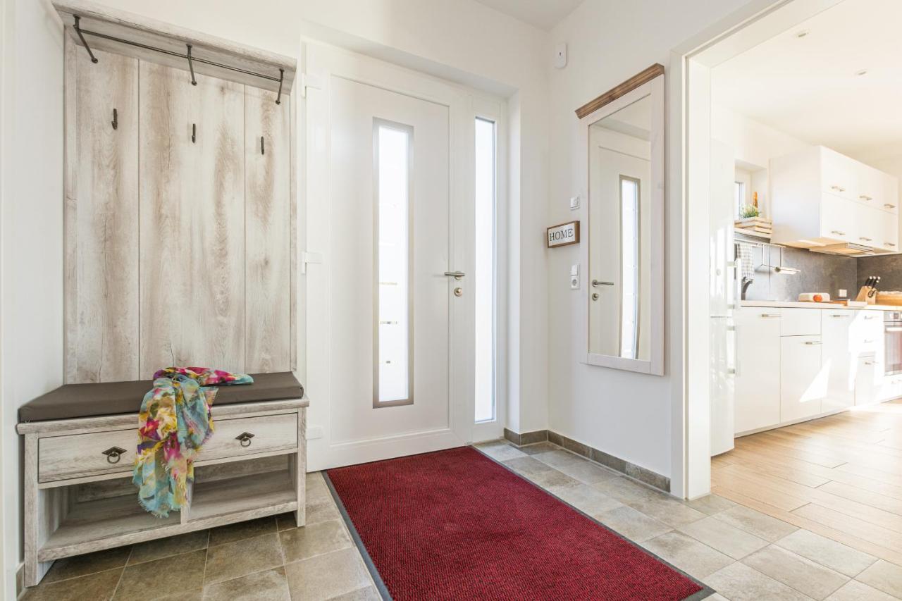 5 Sterne Ferienhaus Direkt Am See Mit Sauna-Kamin-Garten Krakow am See Zewnętrze zdjęcie
