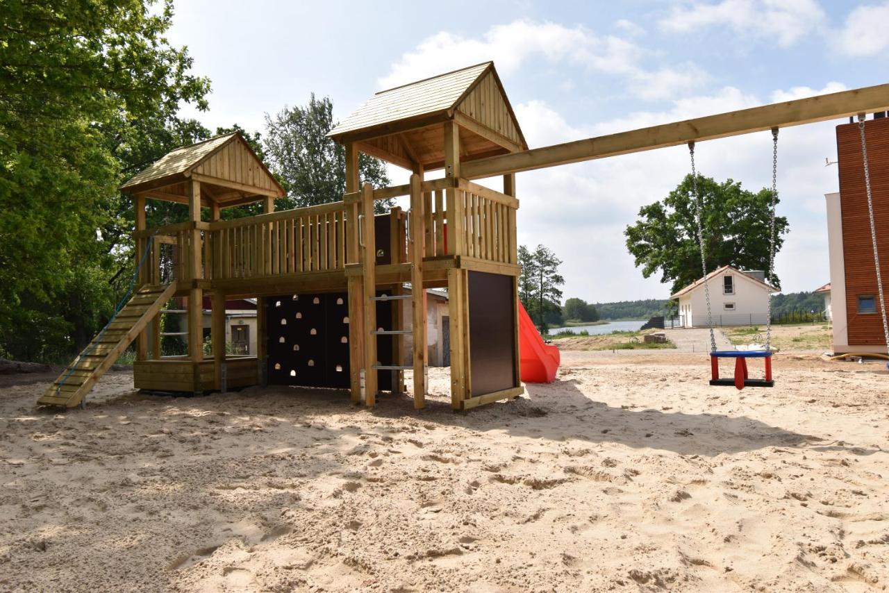 5 Sterne Ferienhaus Direkt Am See Mit Sauna-Kamin-Garten Krakow am See Zewnętrze zdjęcie