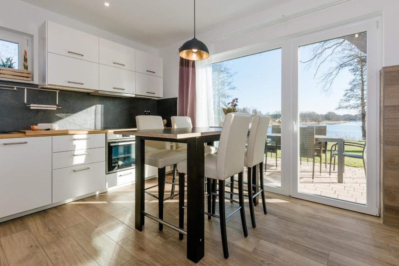 5 Sterne Ferienhaus Direkt Am See Mit Sauna-Kamin-Garten Krakow am See Zewnętrze zdjęcie
